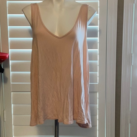 Old Navy Women's Light Peach Tank Top - Picture 1 of 6